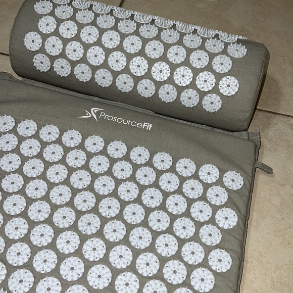 ProsourceFit Acupressure Mat and Pillow Set - Picture 5 of 5